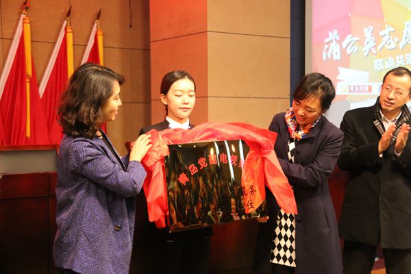 点击这里用新窗口浏览图片