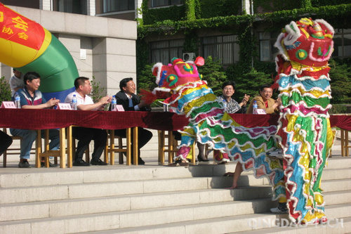 点击这里用新窗口浏览图片