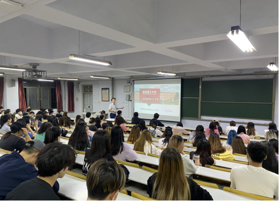 青岛理工大学高等职业学院举办第三期“院长面对面”活动