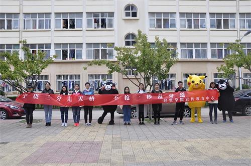 点击这里用新窗口浏览图片